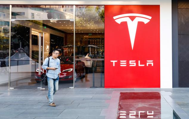 Tesla Q3 EPS Preview: Momentum Meets Uncertainty
