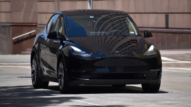 Tesla Reportedly Cuts Output of Best-Selling Model Y in Shanghai