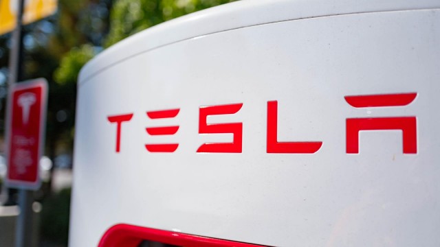 Tesla shareholders advised to reject Musk's $56 bln pay