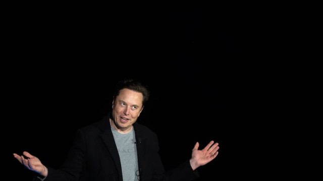 Tesla shareholders should pass Elon Musk's pay package, or else, analyst says