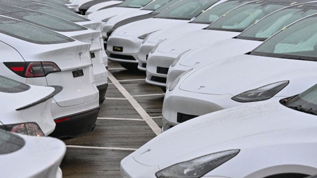 Tesla shareholders to vote today on $56B pay package