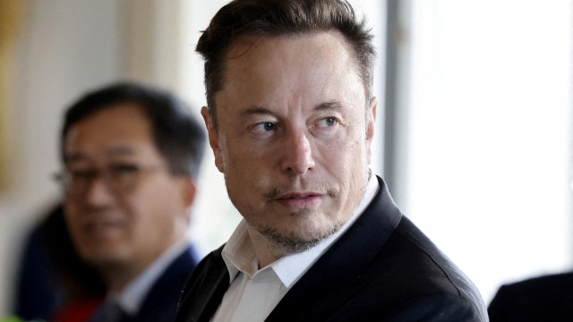 Tesla stands by Musk pay after ISS urges shareholders to reject package