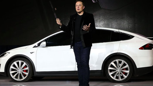 Tesla Vote on Musk's Pay Package Draws Strong Opinions From the Street
