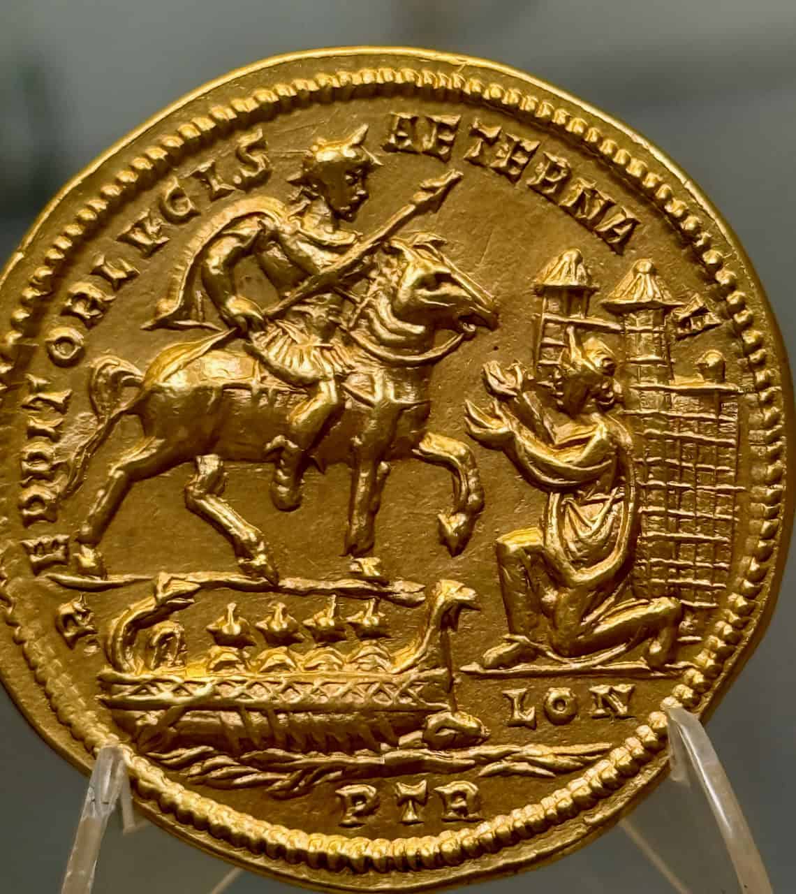 Tether Gold Surpasses $3.3 Billion as Reserves Surge 36% in Q1 Amid Flight to Hard Assets