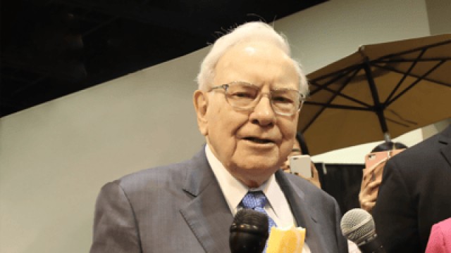 The Oracle of Omaha Meets AI: Is Berkshire Hathaway Prepared for Technological Disruption?