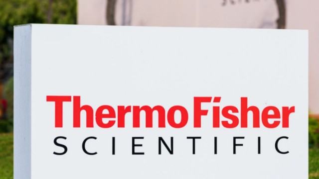 Thermo Fisher falls after earnings top estimates, but growth concerns persist