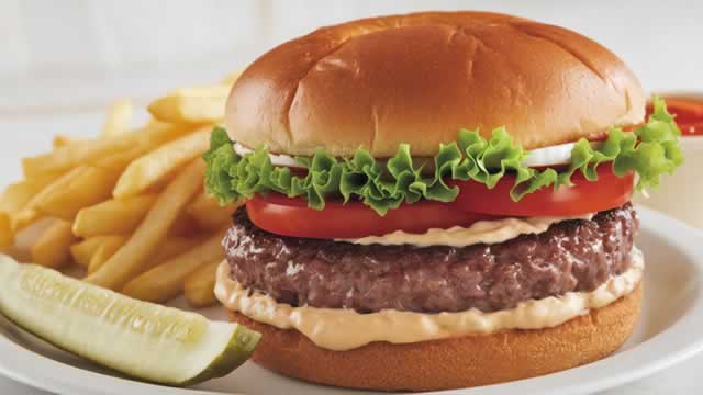 Foto von These Analysts Cut Their Forecasts On Wendy's After Q1 Results