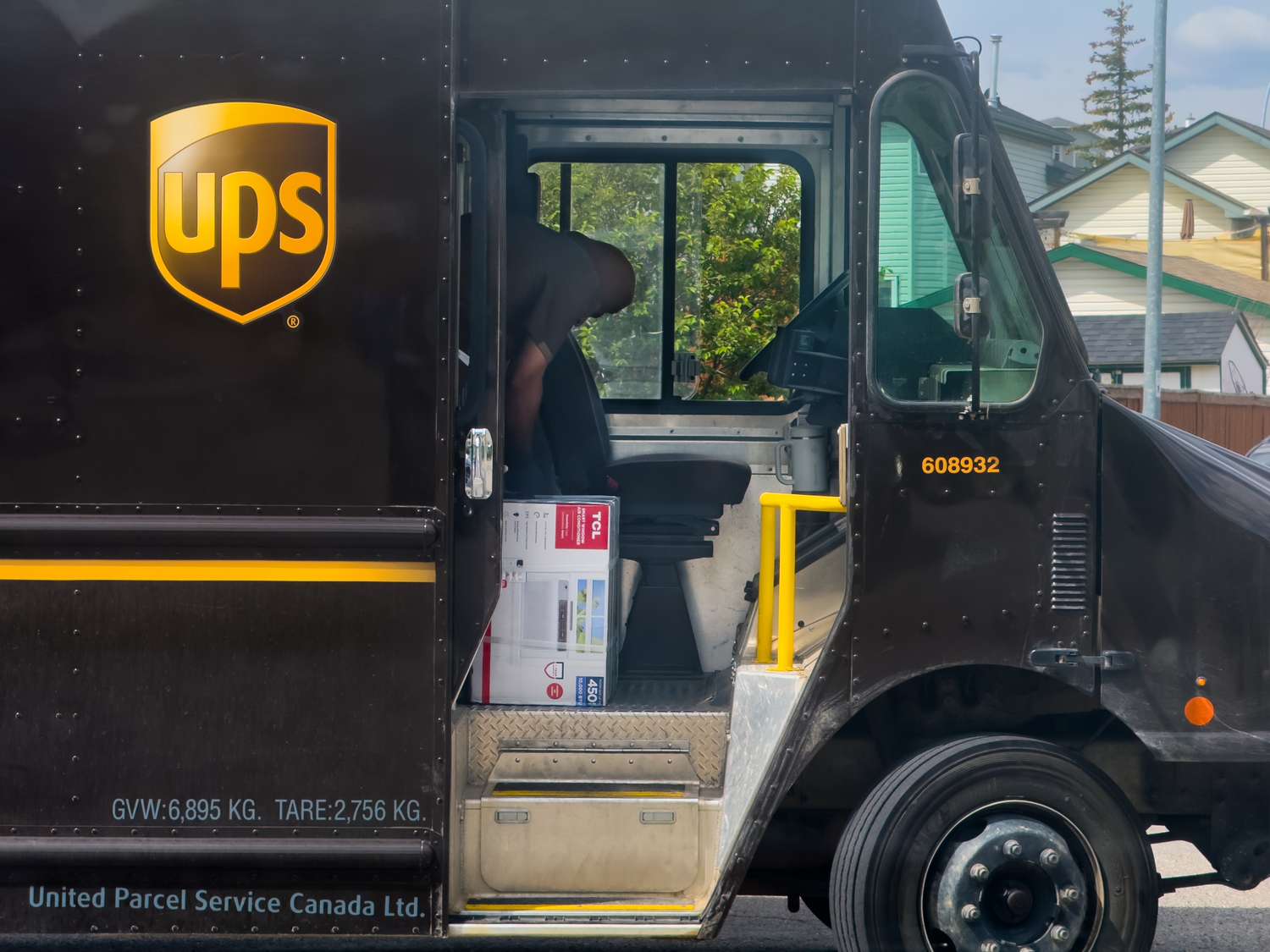 These Wall Street Analysts Are Wary About Shares of UPS and FedEx. Here's Why.