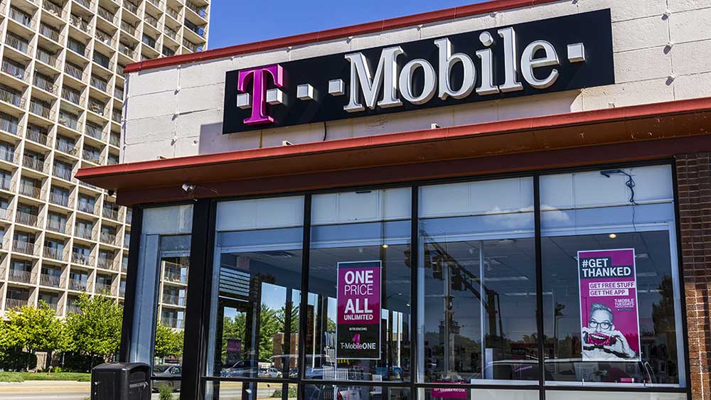 T-Mobile Earnings Miss, Revenue Tops Amid Stellar Wireless Subscriber Growth