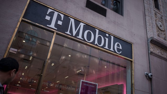 T-Mobile is buying most of US Cellular for $4.4 Billion