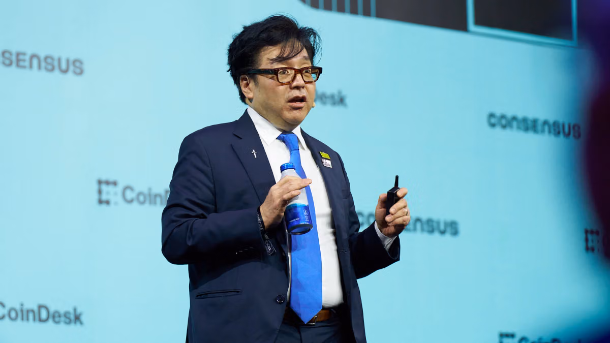 Tom Lee sees $2 trillion wealth transfer fueling crypto demand as Bitmine buys more ether