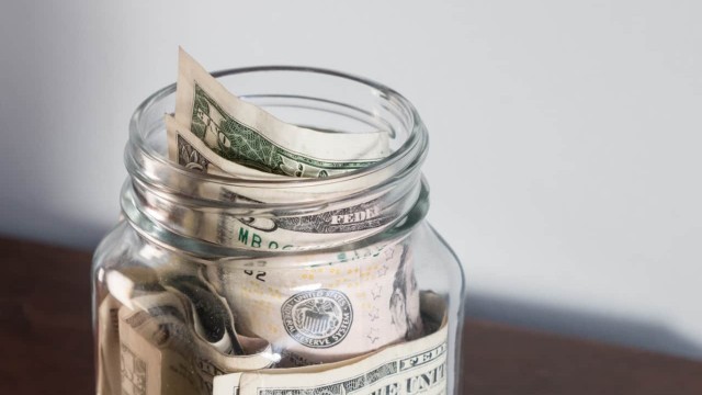 Top 2 dividend stocks to buy for long-term gains