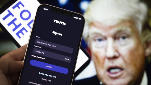 Trump Media stock falls 10% after posting $327.6 million loss in first quarter