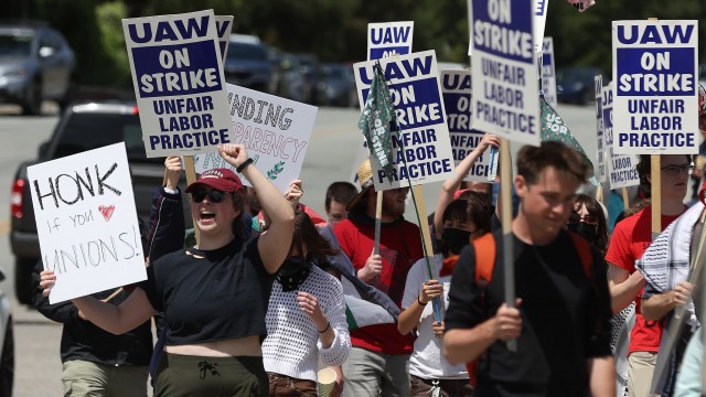 UAW challenges Mercedes-Benz union vote, asks NLRB for new election