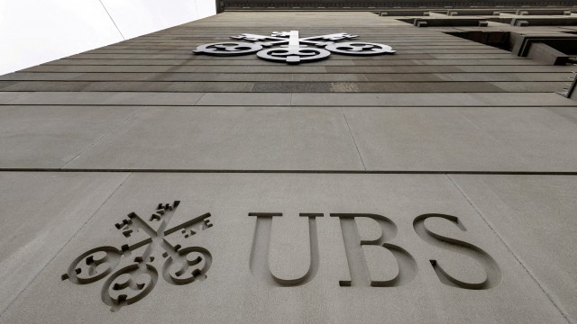 UBS splits wealth management role amid executive reshuffle