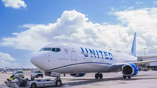 United Airlines stock higher after mixed Q2 earnings report
