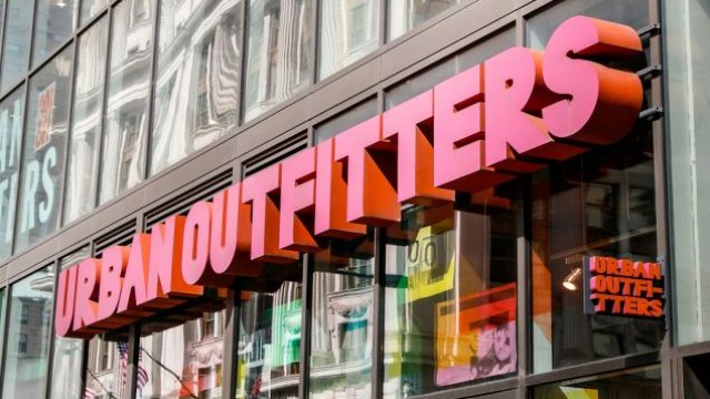 Urban Outfitters (URBN) to Report Q1 Earnings: What to Expect?
