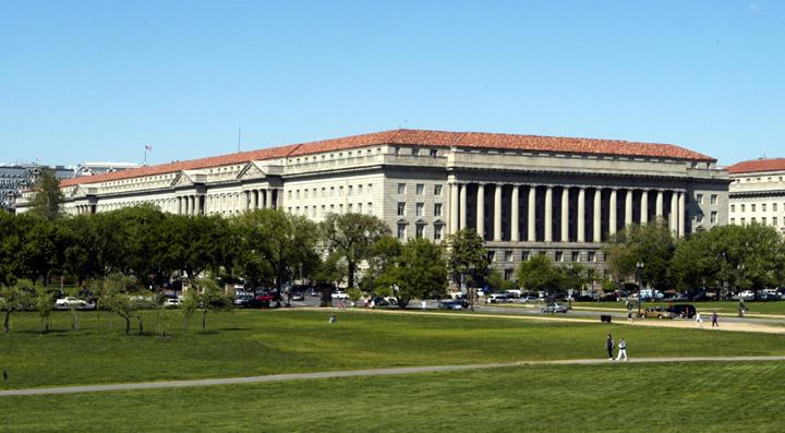 US Commerce Department Taps Chainlink for Onchain Economic Data