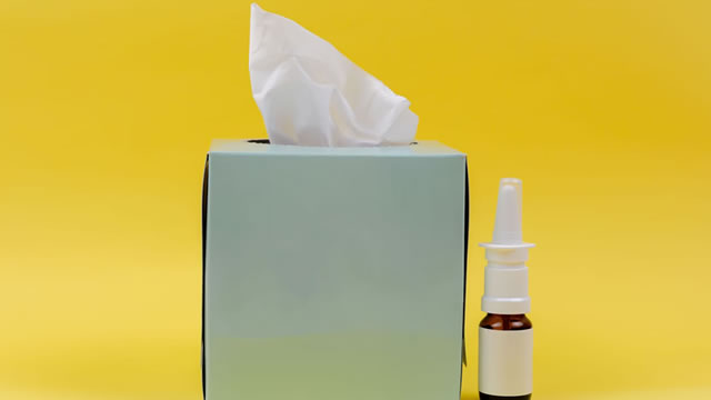 US FDA approves first nasal spray for allergic reactions