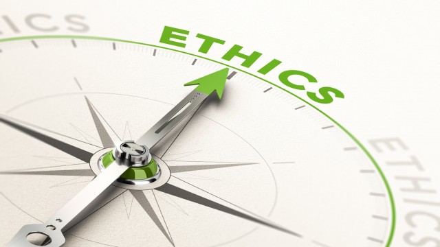 https://images.financialmodelingprep.com/news/usxf-beating-its-esg-peers-in-2024-20240401.jpg