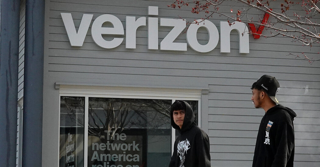 Verizon Outages Reported Across the U.S.