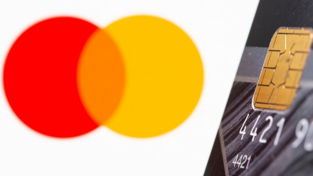 Visa and MasterCard face new UK lawsuits over merchant fees