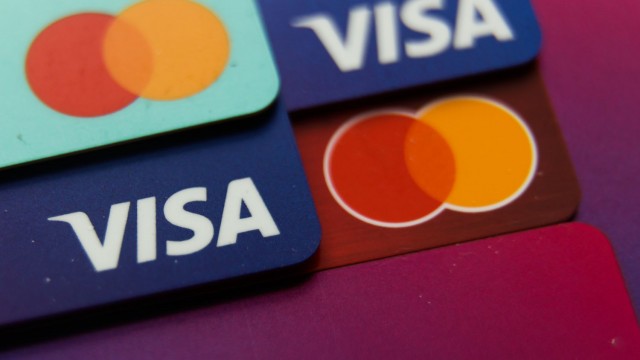 Visa, Mastercard $30 Billion Swipe-Fee Settlement Likely To Be Tossed