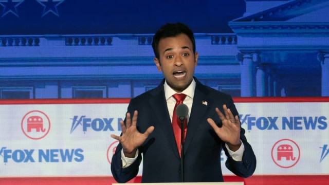 Vivek Ramaswamy calls on BuzzFeed to cut staff and hire ‘top talents' like Tucker Carlson
