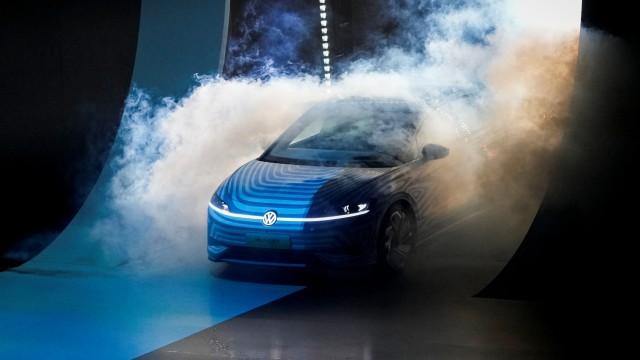 Volkswagen delays ID.7 EV launch in US, Canada