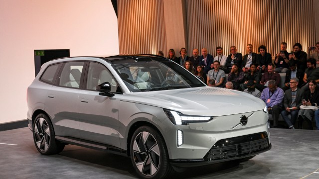 Volvo Cars' May sales rise 13%