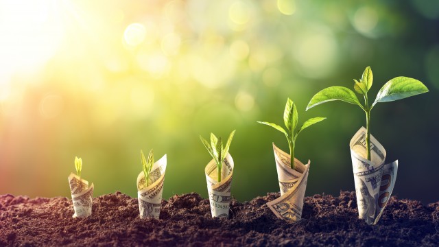 https://images.financialmodelingprep.com/news/vsda-delivering-superior-dividend-growth-but-average-return-20230811.jpg