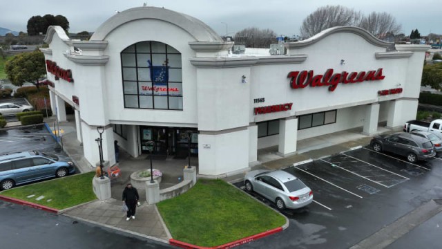 Walgreens to cut prices on over 1,300 products as stock keeps sinking