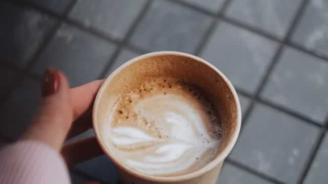 Foto von Wall Street's Insights Into Key Metrics Ahead of Dutch Bros (BROS) Q1 Earnings