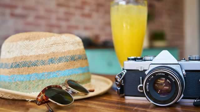 Wall Street's Insights Into Key Metrics Ahead of Expedia (EXPE) Q3 Earnings