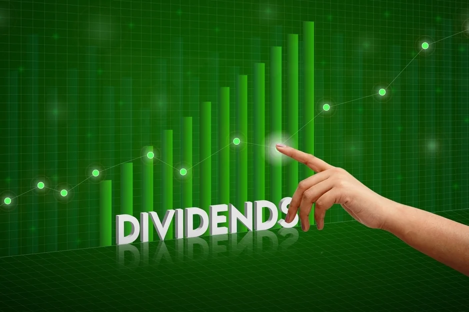 Wall Street's Most Accurate Analysts Give Their Take On 3 Real Estate Stocks Delivering High-Dividend Yields