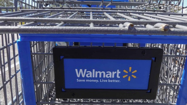 Walmart Not Getting Crushed By Amazon