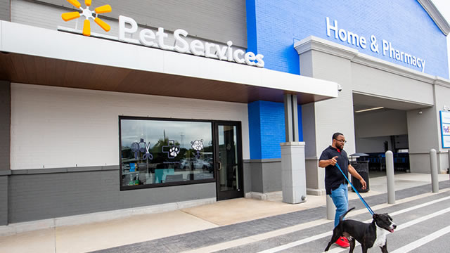 Walmart Q2 Earnings Miss Estimates but Sales Beat, FY26 View Lifted