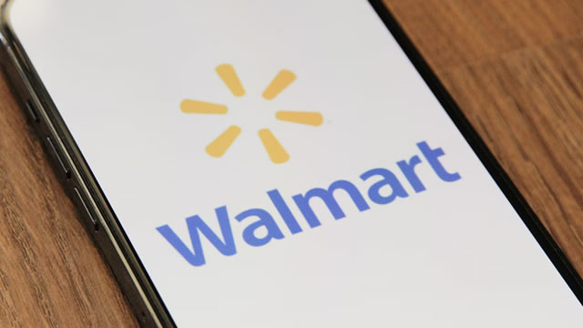 Walmart Widens Its Forecast for Operating Income Growth as Tariffs Take Effect
