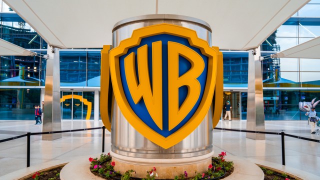 Warner Bros. Discovery's stock: Long-term downtrend finally over?