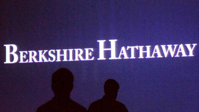 Foto von Warren Buffett's Berkshire Hathaway completes $11.6B acquisition of insurer Alleghany