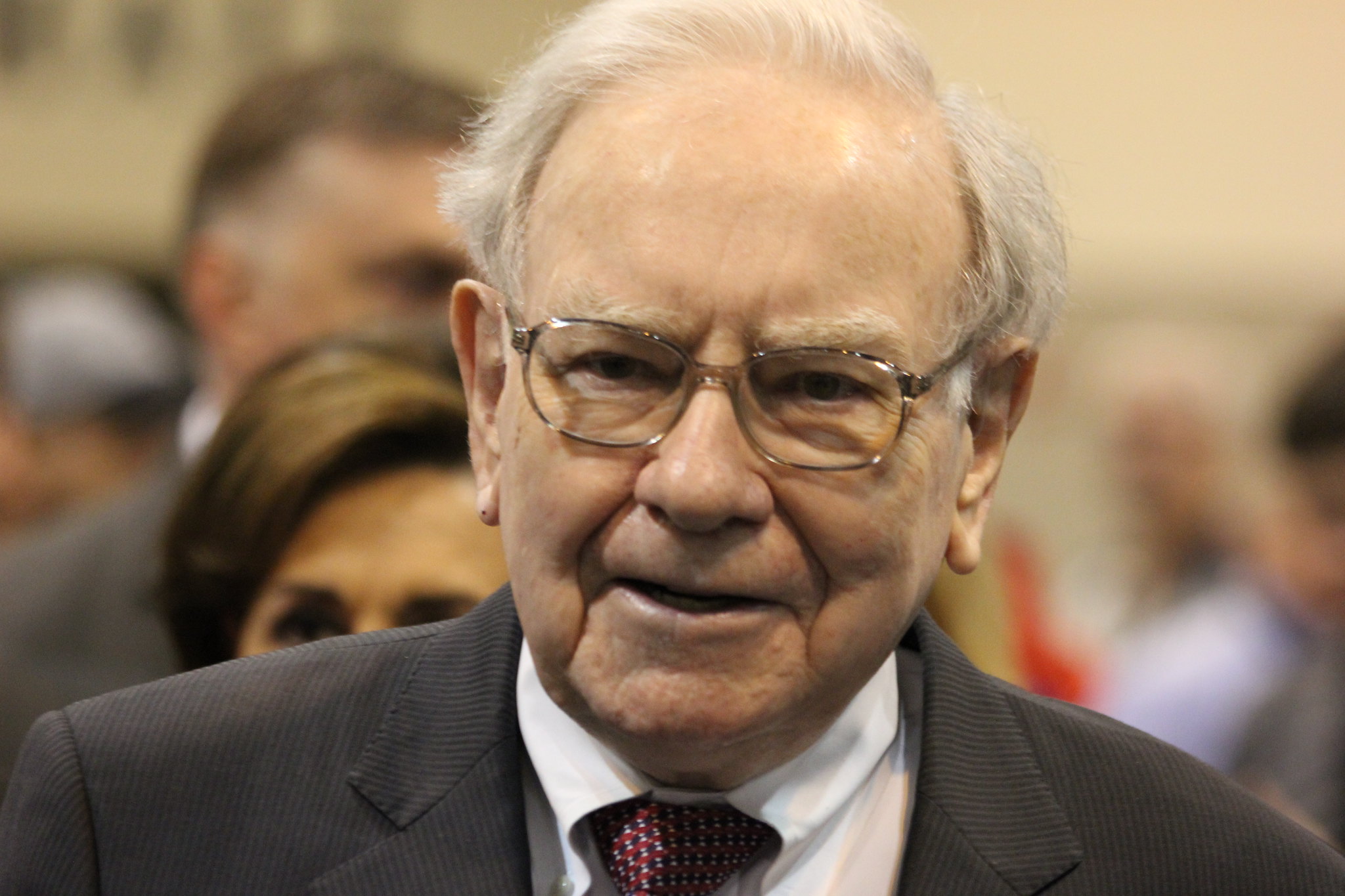 https://images.financialmodelingprep.com/news/warren-buffetts-past-warnings-to-wall-street-couldnt-be-20251006.jpg