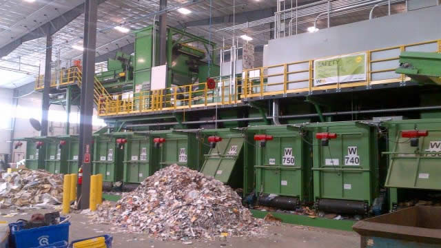 Waste Management's “Boring” Business Is Powering a Quiet Rally