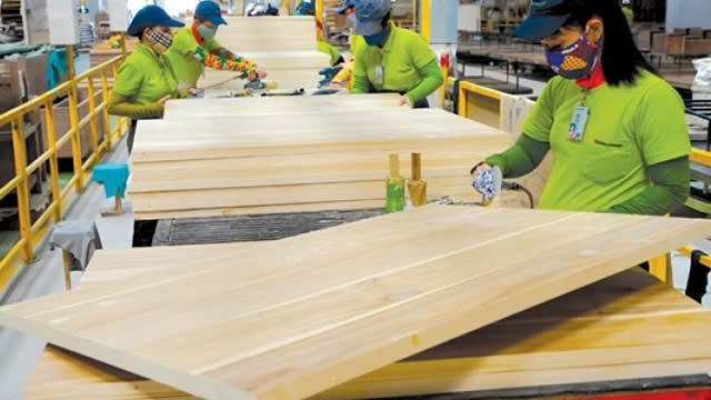 Weyerhaeuser's Q2 Earnings & Sales Top Estimates, Both Down Y/Y