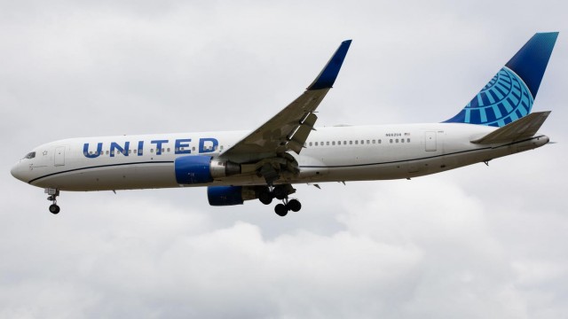 What Drove A 3.5x Rise In United Airlines' Profits In 2023?
