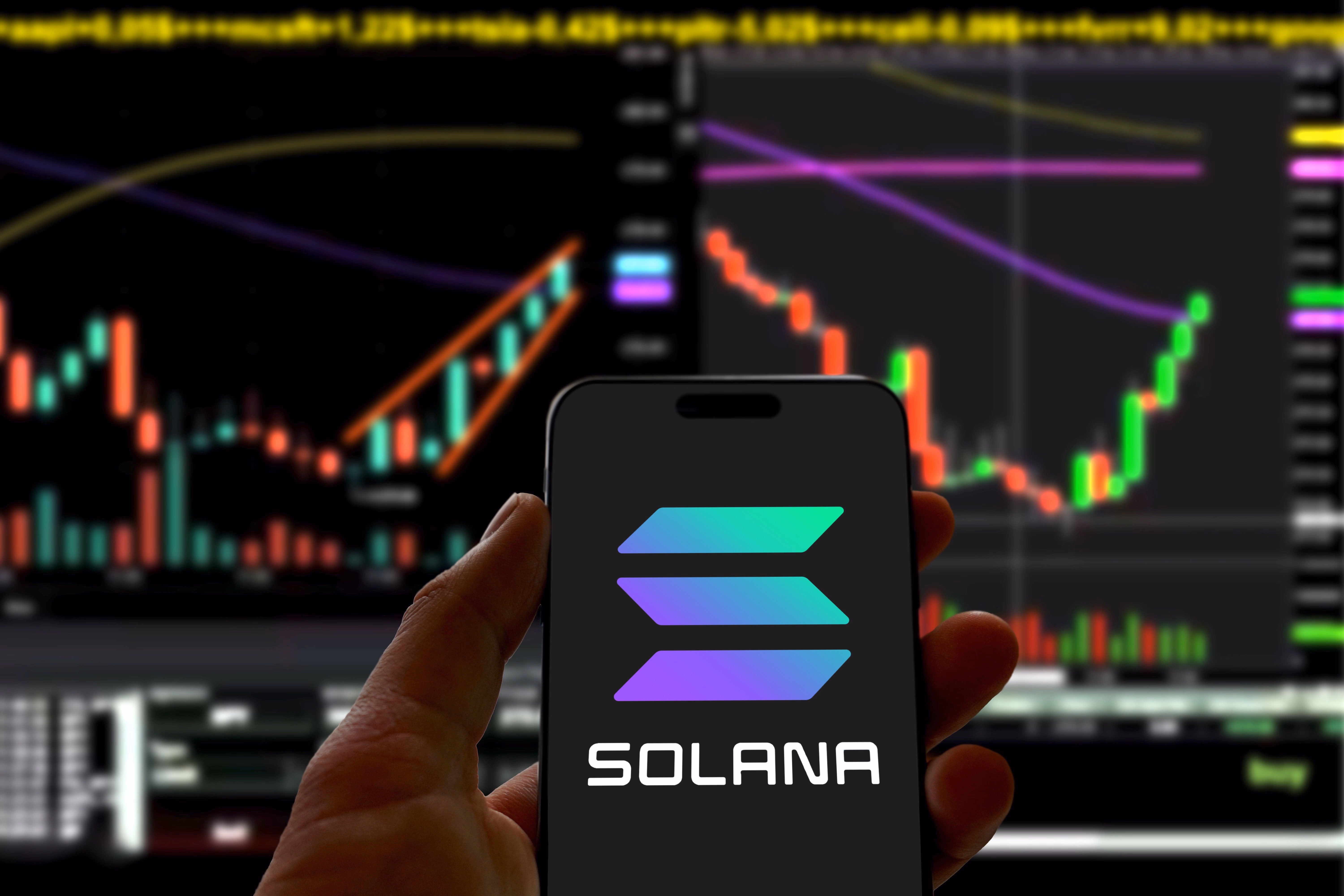 What Solana's 108% Growth Means For Its Price Outlook