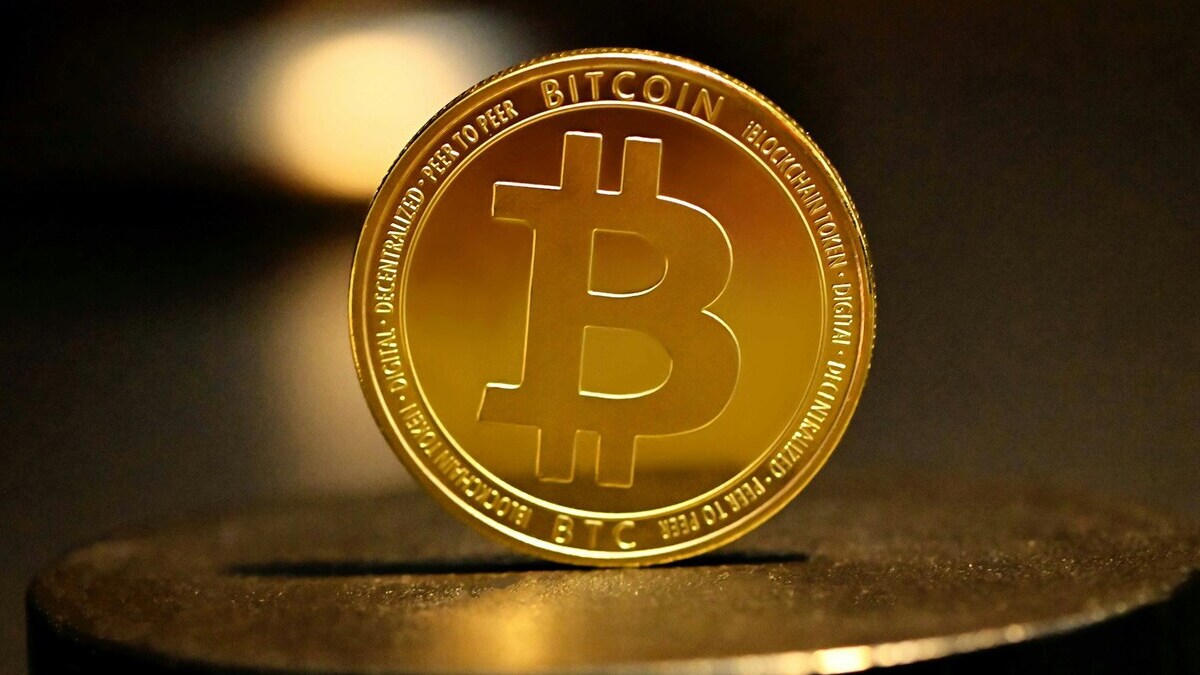 Who Really Pays With Bitcoin? Real Use Cases Exposed