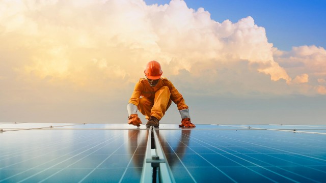 https://images.financialmodelingprep.com/news/why-are-solar-stocks-fslr-enph-sedg-up-today-20230512.jpg