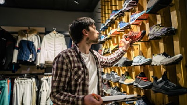 Why Designer Brands Stock Tumbled Today