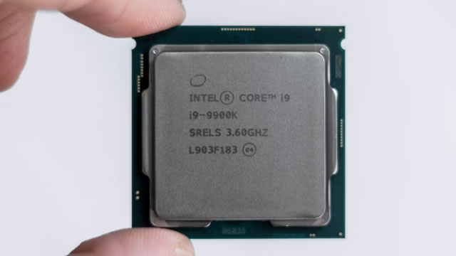 Why Intel Stock Fell 35% Last Month