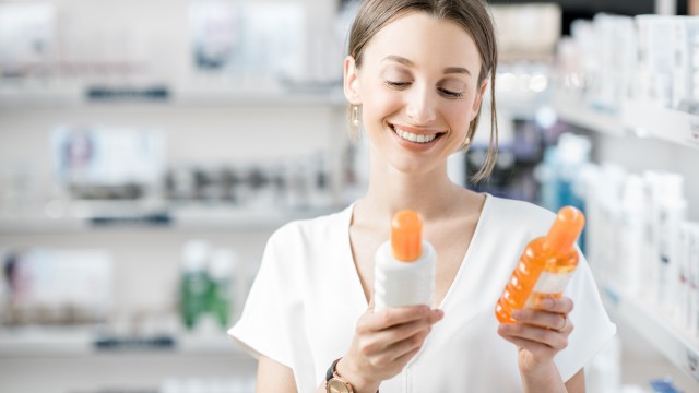 https://images.financialmodelingprep.com/news/why-revlon-stock-was-down-this-week-20220930.jpg
